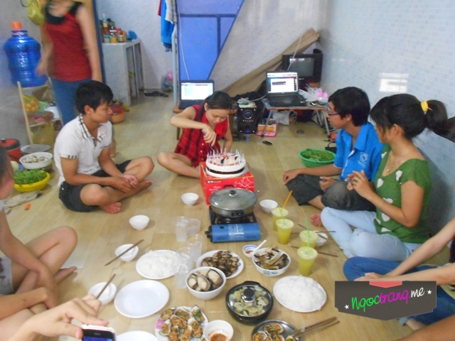 thành viên tham gia sinh nhật dế